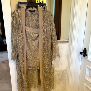 R&M Richard’s semi-formal pants suit.